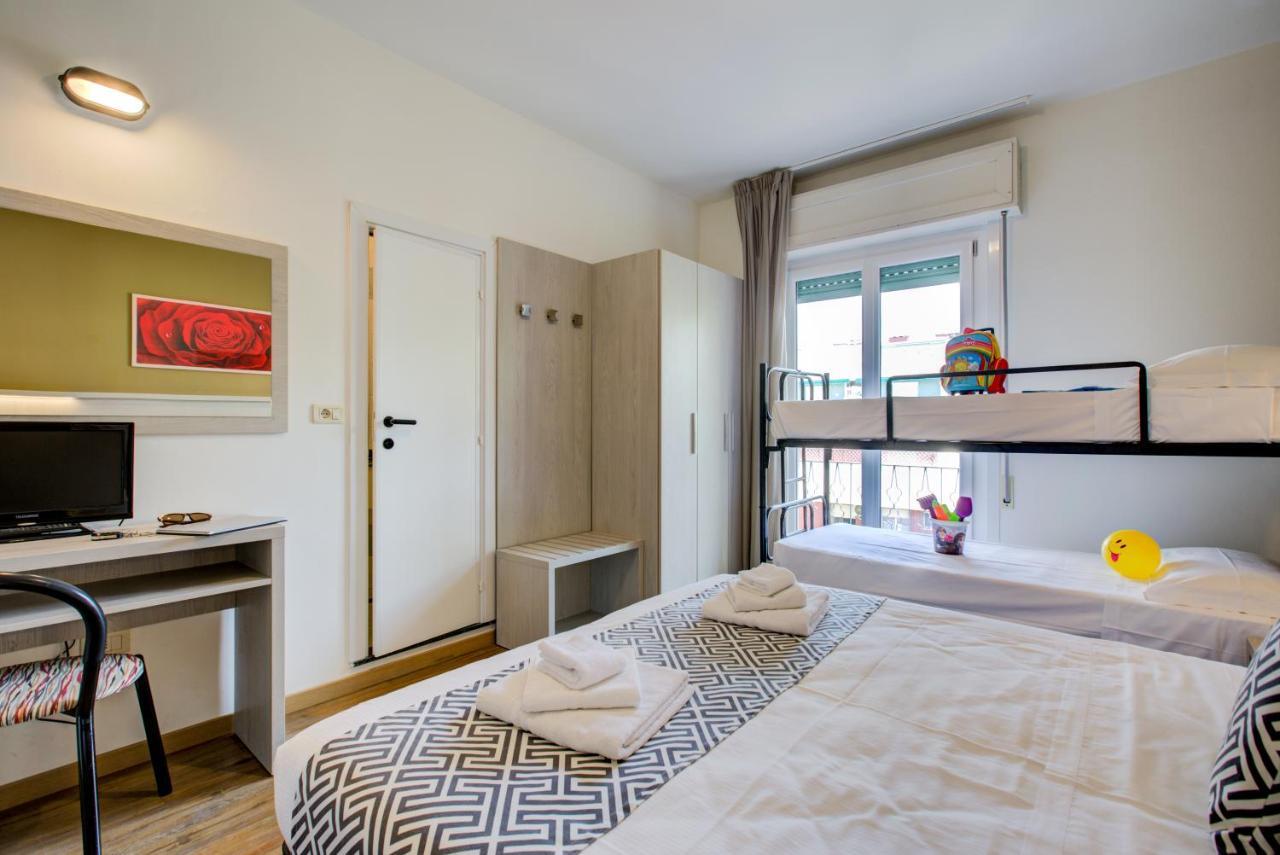 Hotel Christian Ideale Per Famiglie Riccione Esterno foto