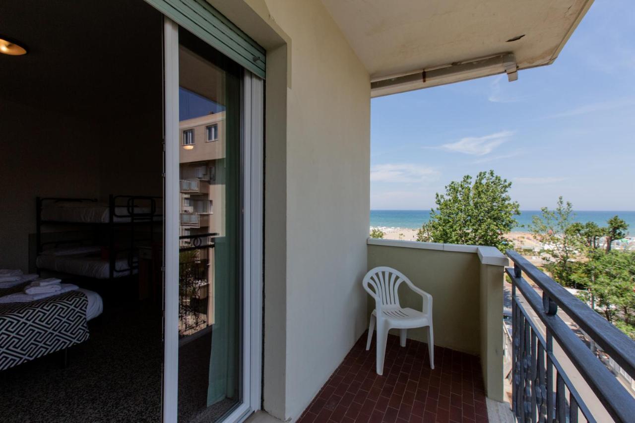 Hotel Christian Ideale Per Famiglie Riccione Esterno foto