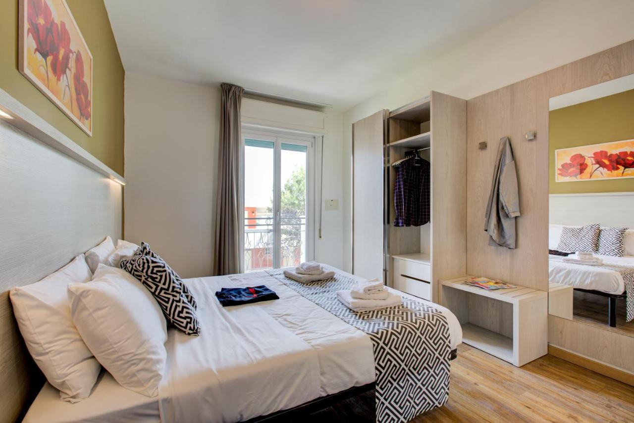 Hotel Christian Ideale Per Famiglie Riccione Esterno foto