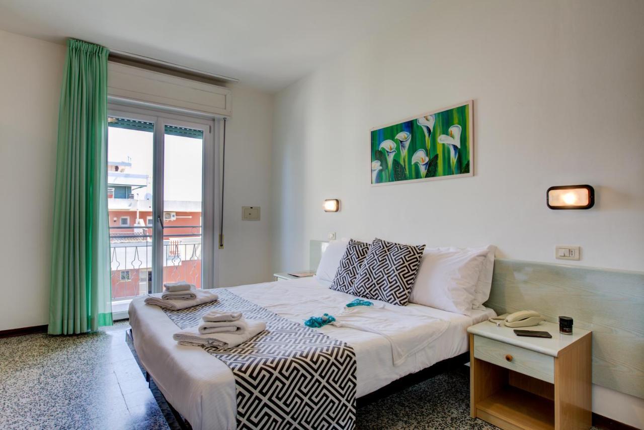 Hotel Christian Ideale Per Famiglie Riccione Esterno foto