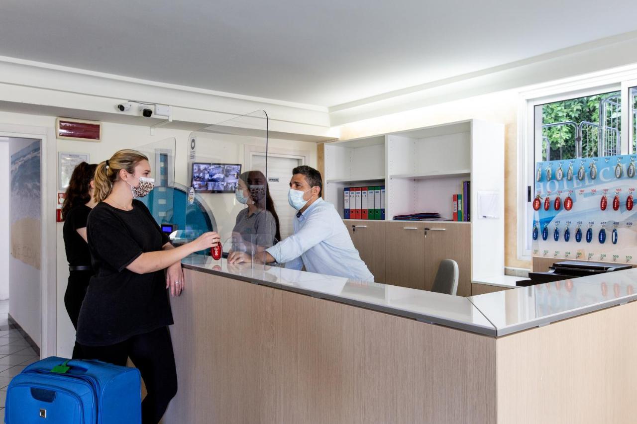 Hotel Christian Ideale Per Famiglie Riccione Esterno foto
